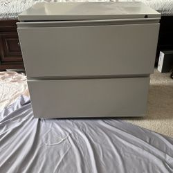 Filing Cabinet 