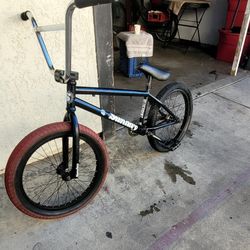 USED SUNDAY  BLUE PRINT ITS USED  BUT IN GREAT SHAPE  HABLO ESPAÑOL TANBIEN HAS NEW PRIMO  CROME  BARS 