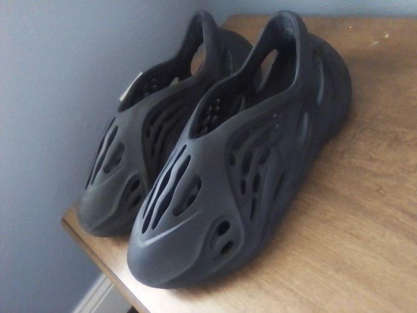 Yeezy Foam Runners