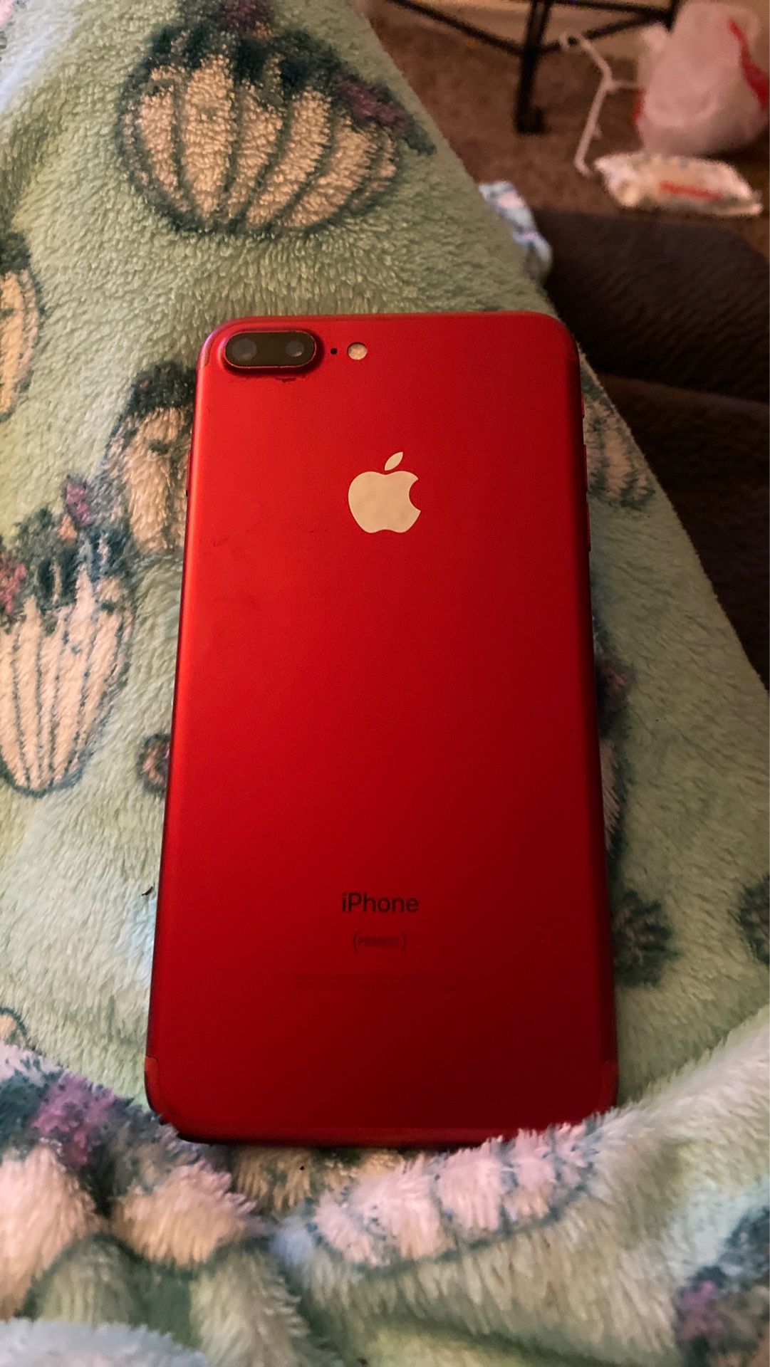 iPhone 7plus red 128GB