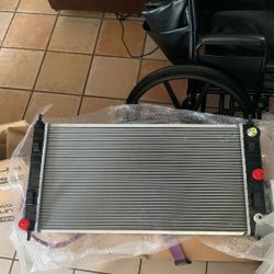 2007- 2010 Pontiac Radiator New