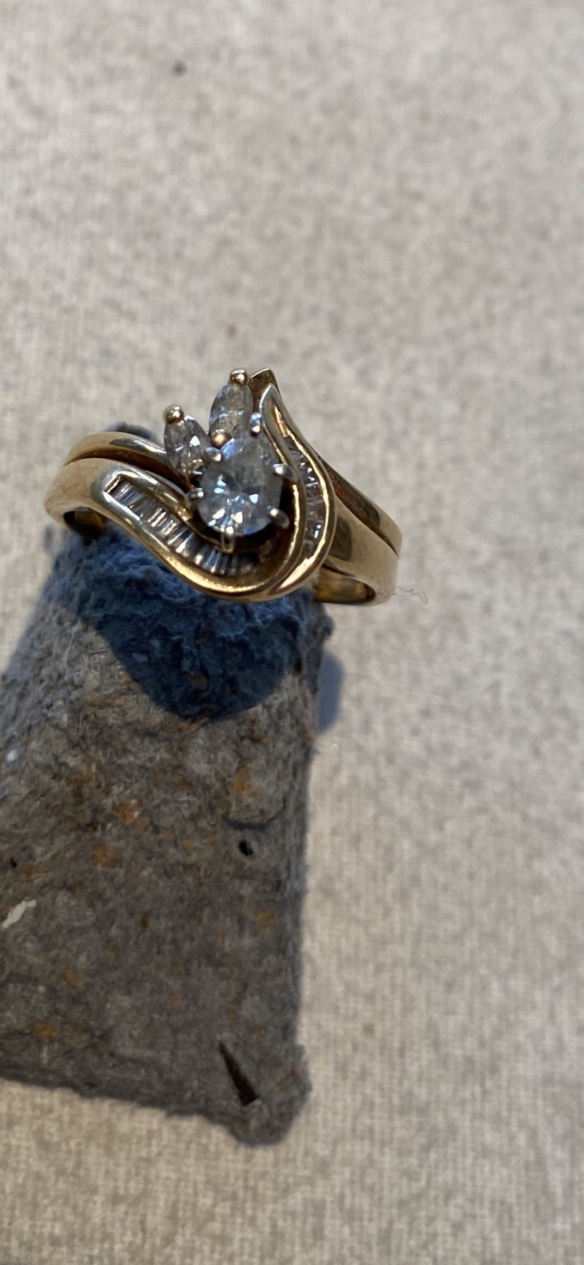 Estate Half Carat Diamond Wedding Ring 14 K Gold Size 7