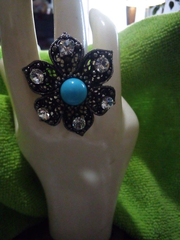 Large Flower Turquoise Button Cocktail Ring
