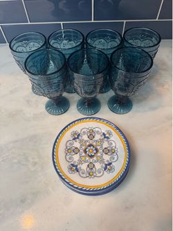Le Cadeaux Italian-Inspired Entertaining Set | 8 Plates & 7 Blue Goblets