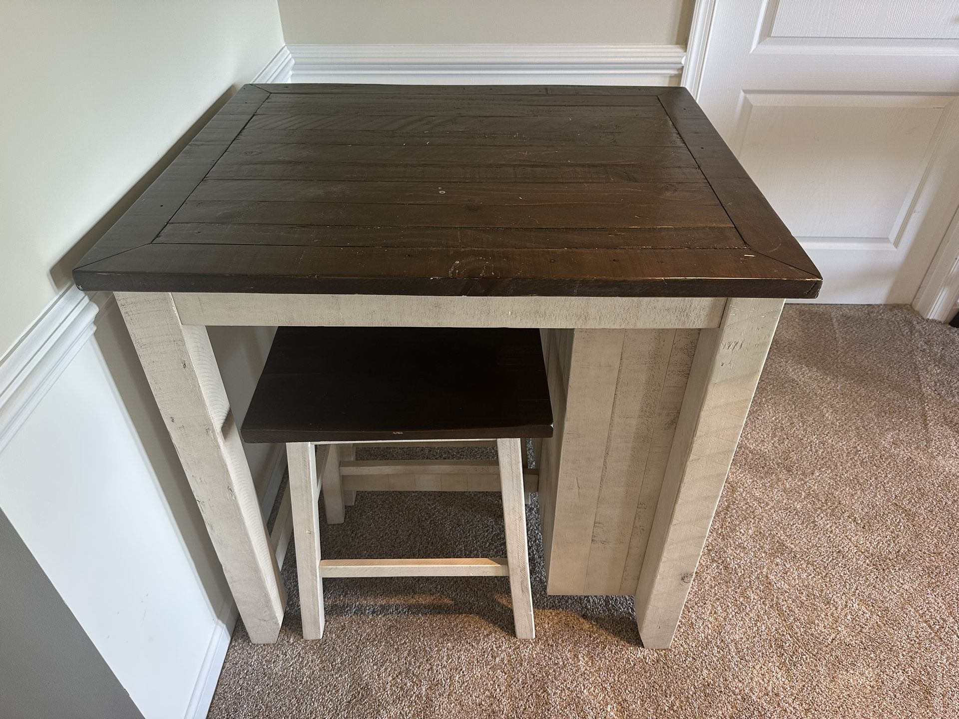 Game Table And Stools