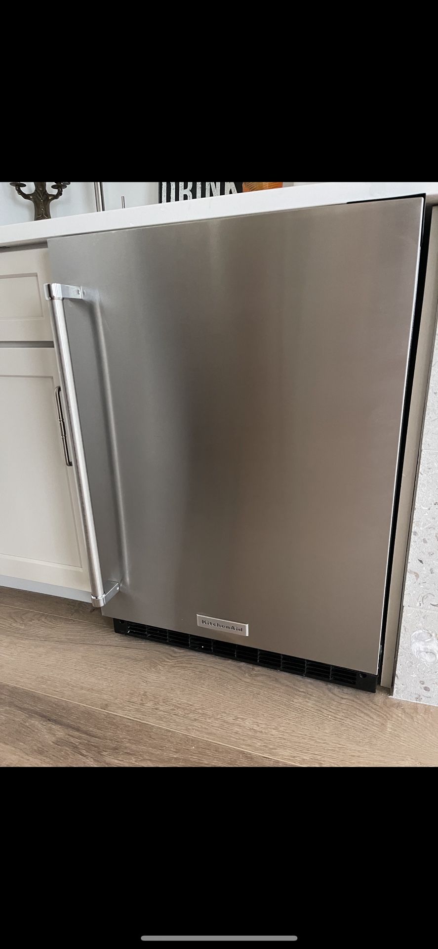 Kitchen Aid Under Counter Bar Fridge