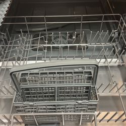 Black And Decker Portable Countertop Dishwasher for Sale in