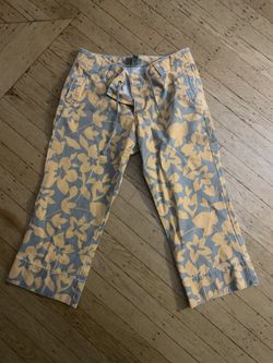 Floral Patterned Cropped Pants