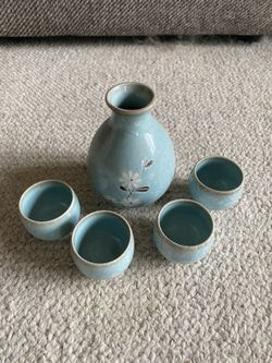 Sake Set Sushi