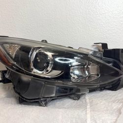 2014 - 2016 MAZDA 3 SIDE RH HEADLIGHT OEM