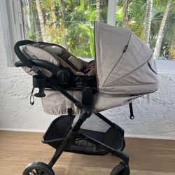 Evenflo Pivot Stroller + Car Seat – Like New! 👶