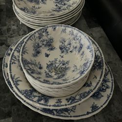 Dinnerware 