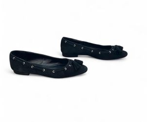 Women’s size 6, Ralph Lauren flats