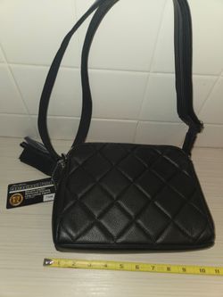 Concealed carry crossbody bag
