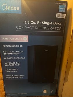 Compact single door refrigerator