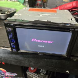 Pioneer Bluetooth Radio Touchscreen Clean