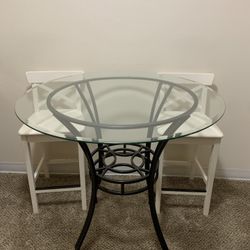 Indoor/Outdoor High top Dining Set