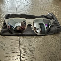 Oakley Prizm Polarized Holbrook Metal