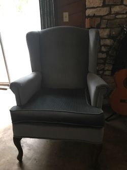 Nice chair $30.00 must pickup