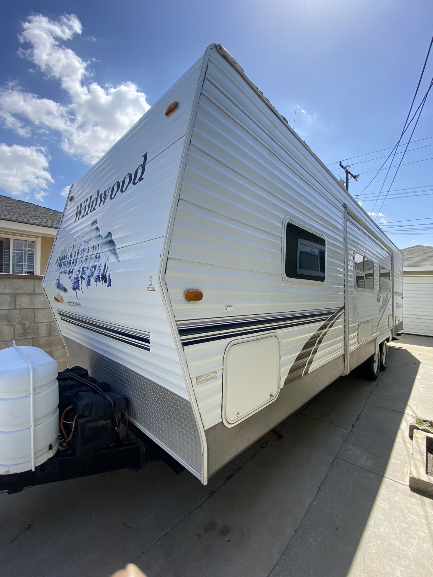 2008 Wildwood By Forest River 28ft Whit Super Slide