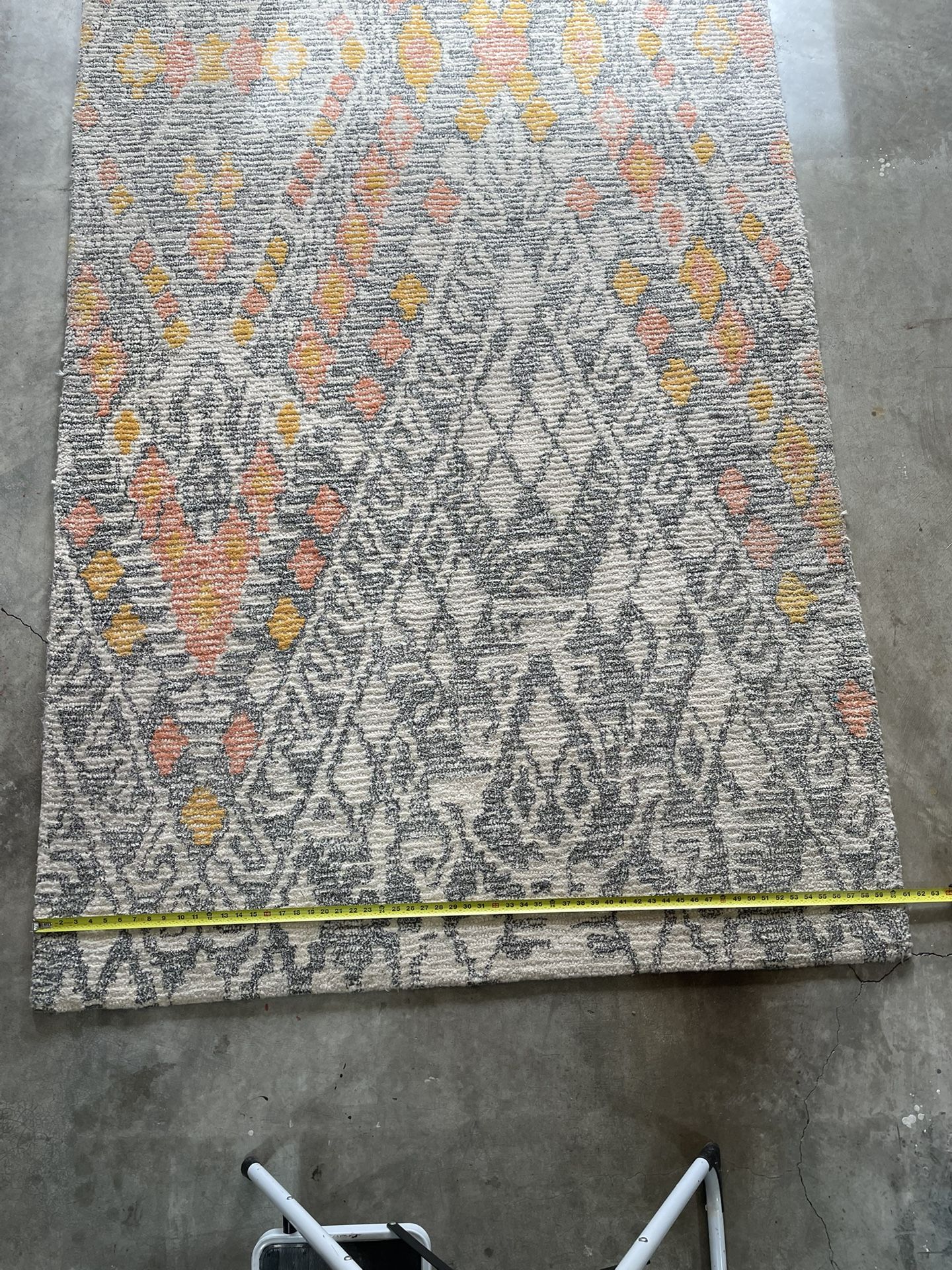 Area Rug (61 Inches By 96 Inches)