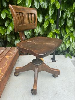 Antique Solid Oak Swivel Office Desk Chair – Industrial Iron Base (c. 1910s-1930s)