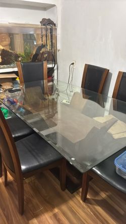 Dining table glass & 6 chairs