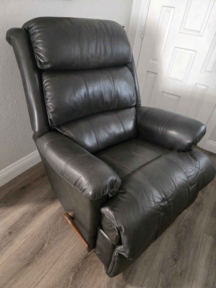 Lazy Boy Rocker Recliner