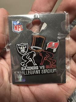 Raiders Vs Bucaneers Game Day Pin 5 Pin Set