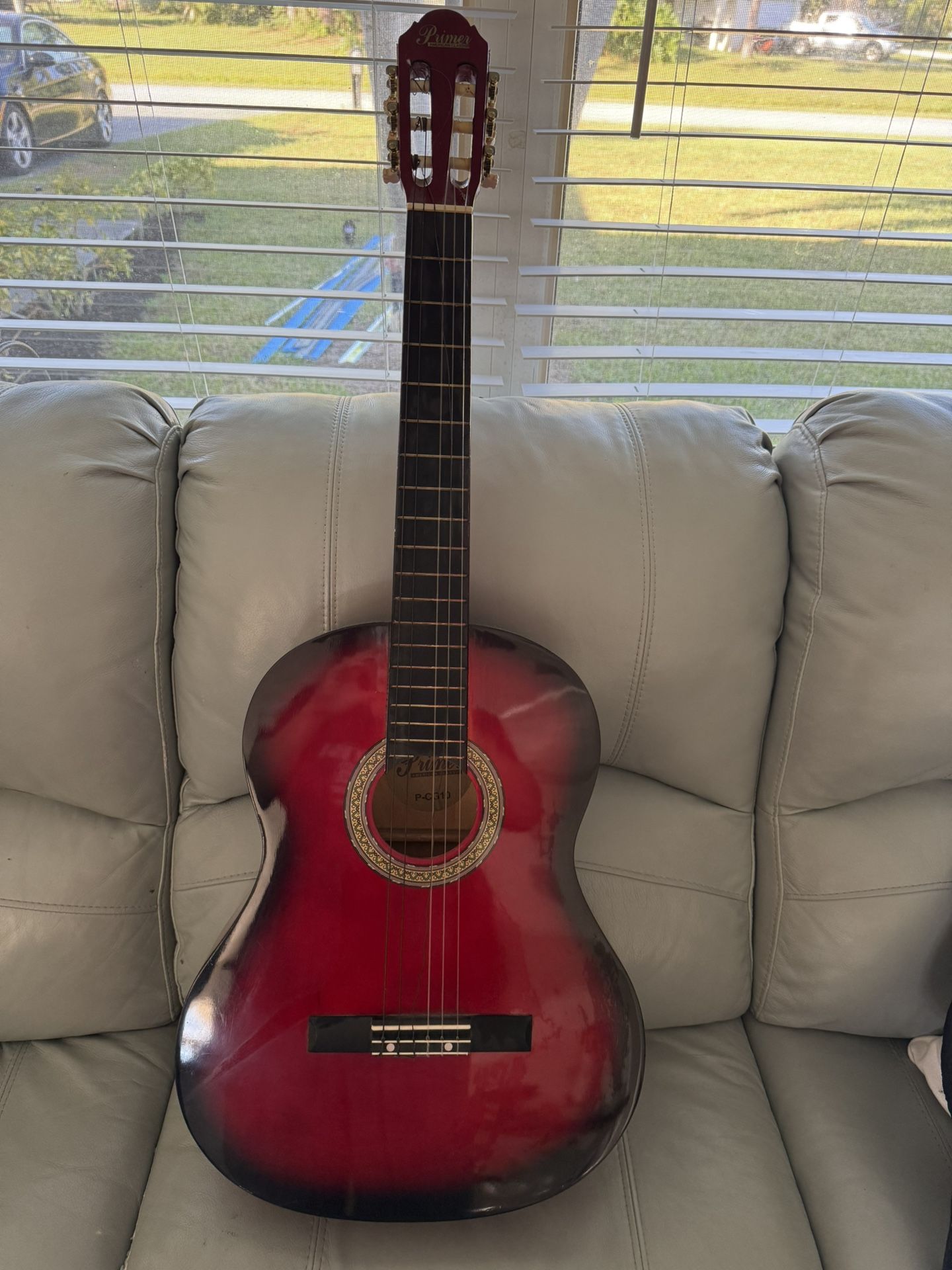 Primer America Guitar