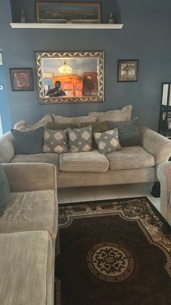 Couch set