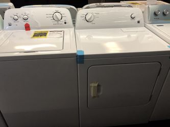 New scratch and dent kenmore high efficiency washer and dryer set. 1 year warranty