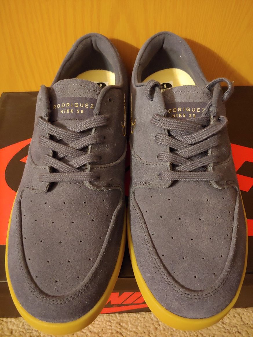 Nike SB brand new