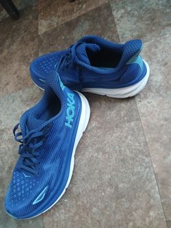 Hoka Women 7.5