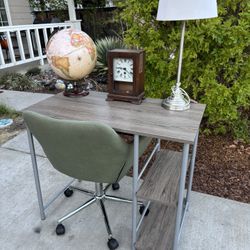 Gray Modern Desk and Chair Furniture Great Condition 