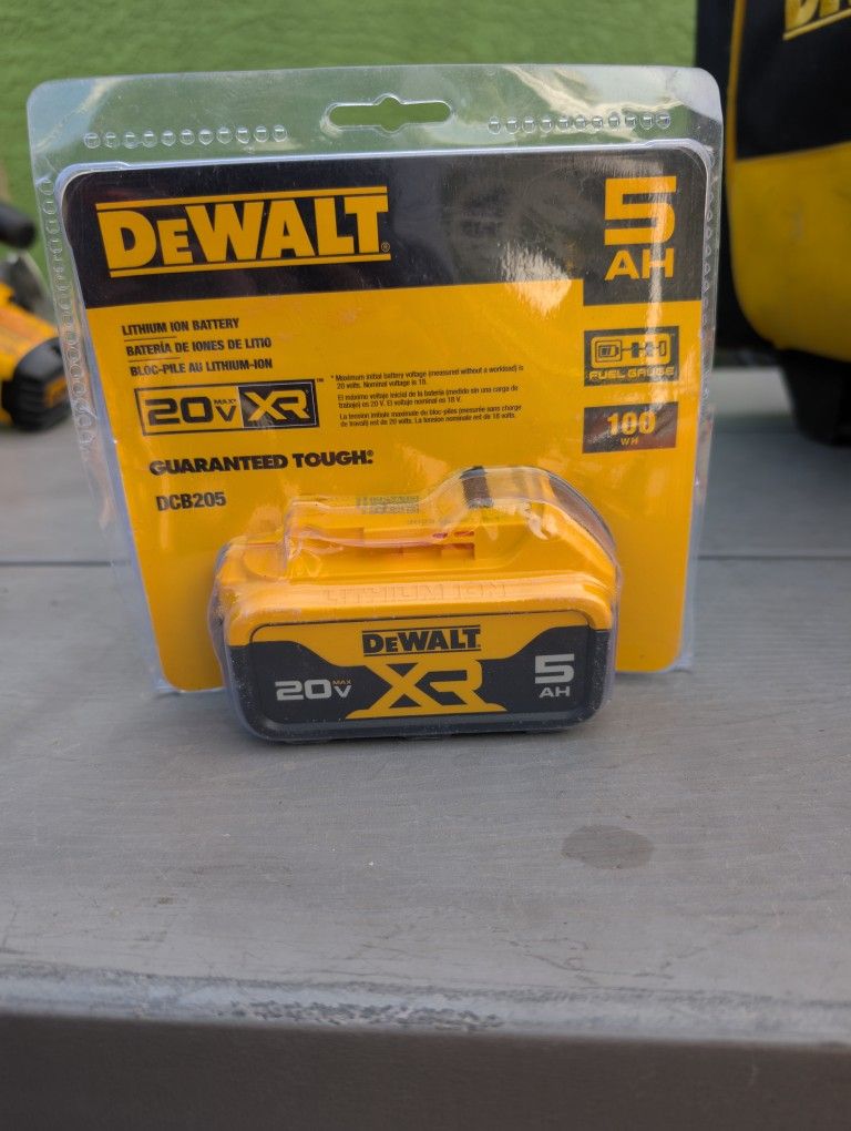 Dewalt