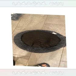 Cozy & Plush Pet Bed - Maximum Comfort for Your Best Friend you inside
