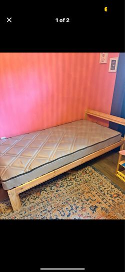 IKEA twin bed frame /twin mattress