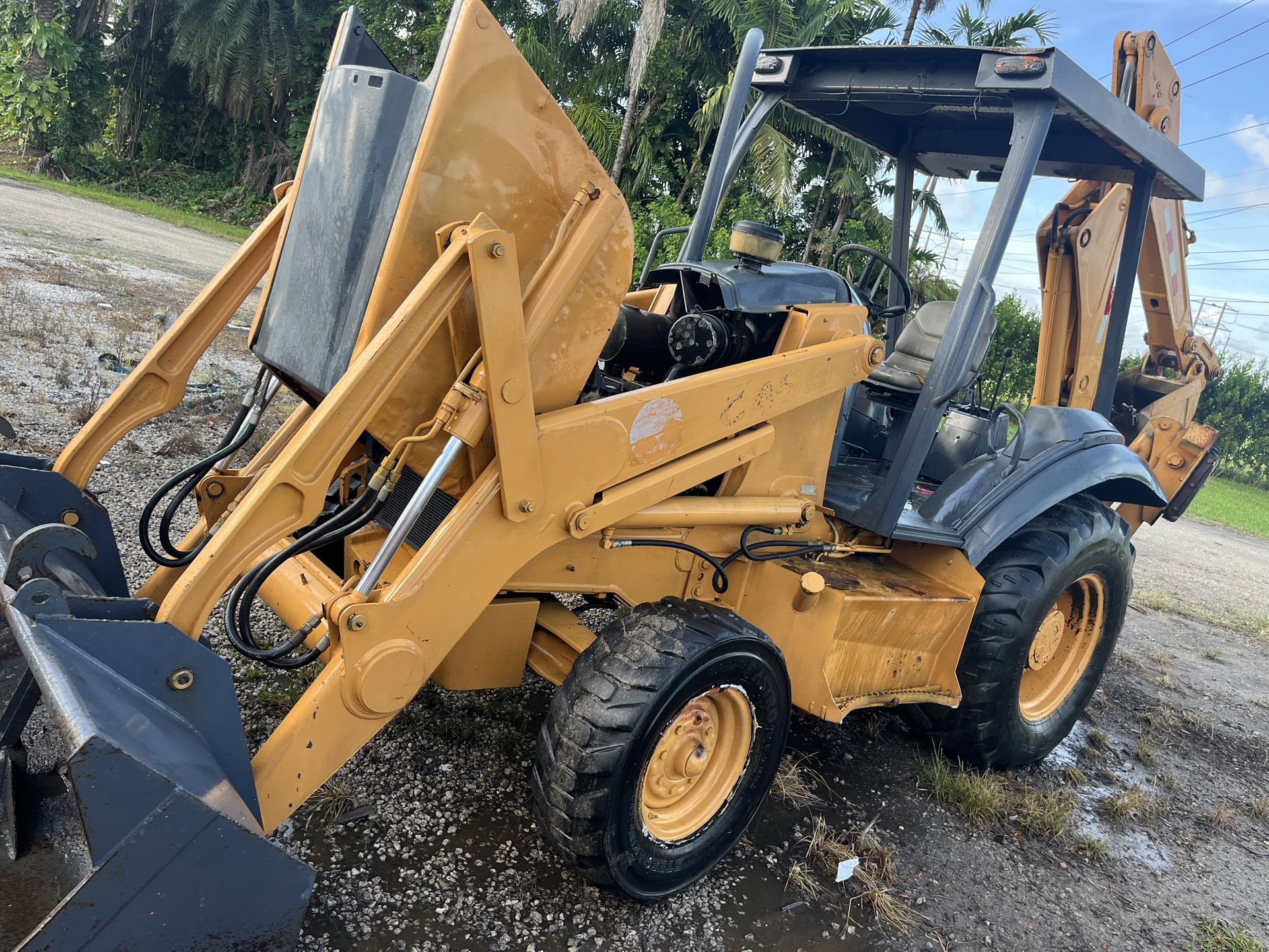 2002 Case 580M