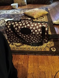 Brand New Beautiful Dog Carrier Worth 135 I Just Want $25 My Mark On It And A Scratch On It