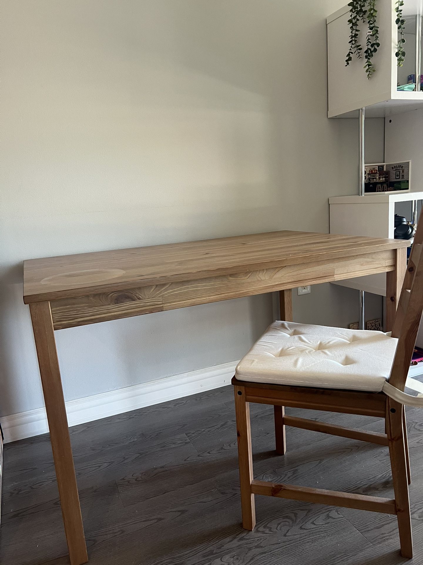 Dining table with 4 chairs