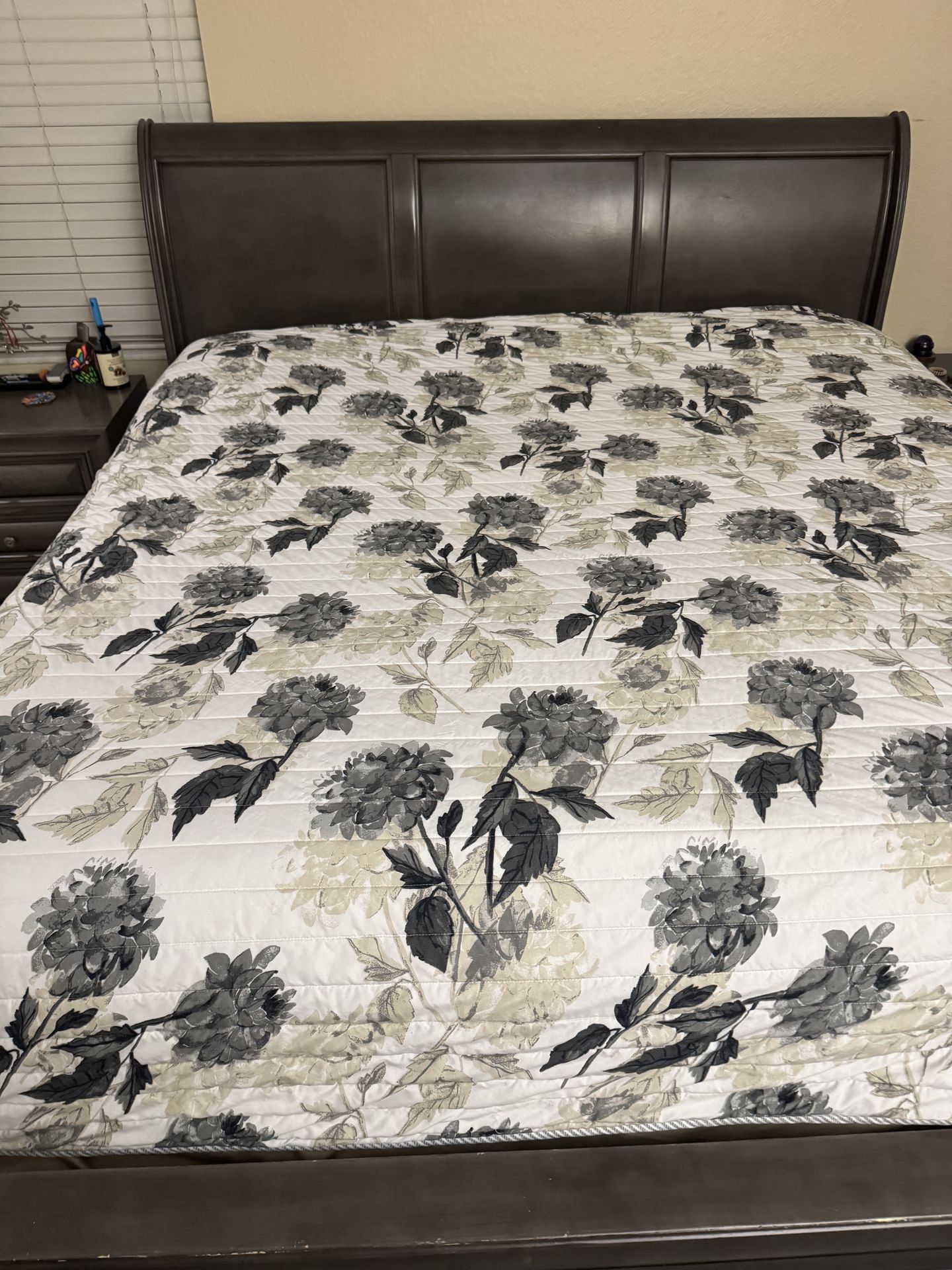 King size bedroom set