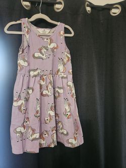 Girls H&M unicorn dress.