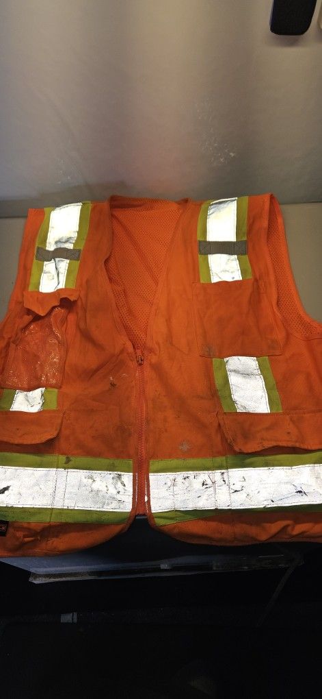 Reflective Safety Vest Size LARGE 