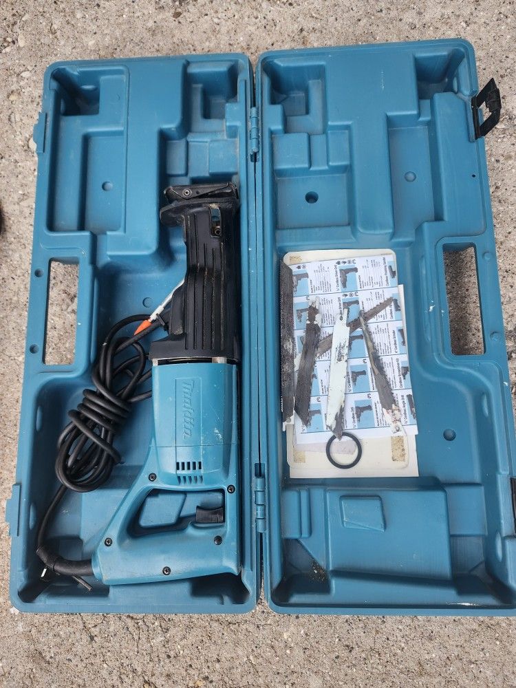 Makita Saw Good Condition