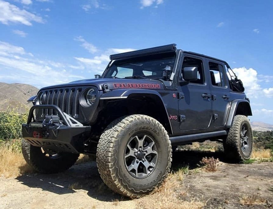 Jeep JL rubicon wheels like new