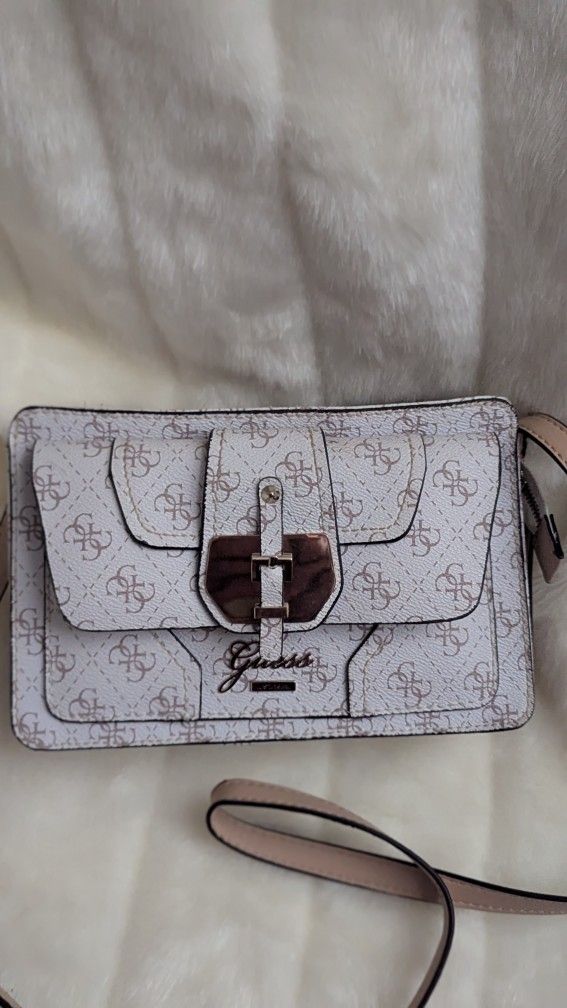 GUESS Small Purse