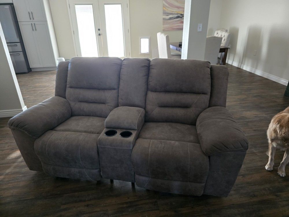 Free Reclining Furniture Set