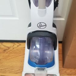 NEW condition  HOOVER SHAMPOO CLEANING CARPET SYSTEM  , WORKS EXCELLENT  , IN THE BOX 