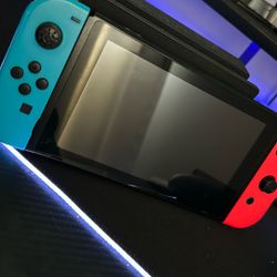 Nintendo Switch 